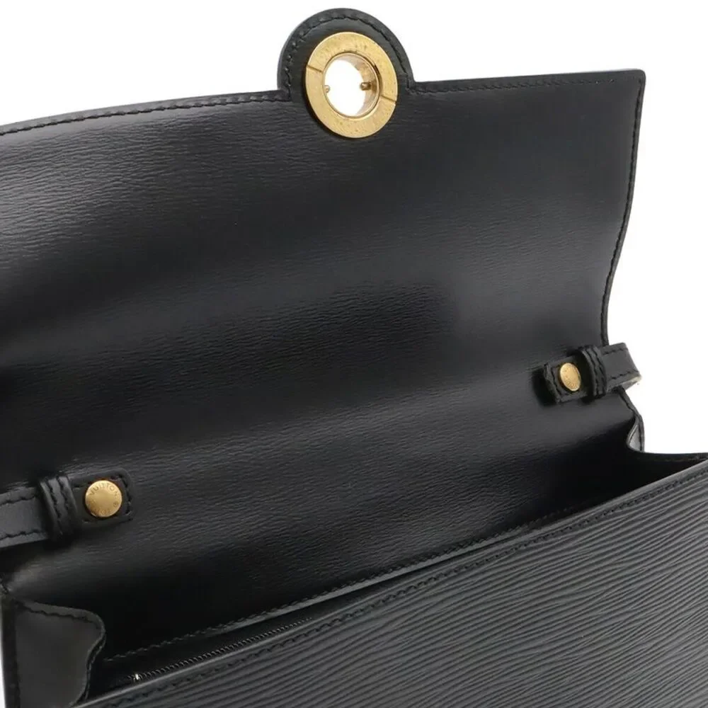 Louis Vuitton Epi M52572 Shoulder Bag